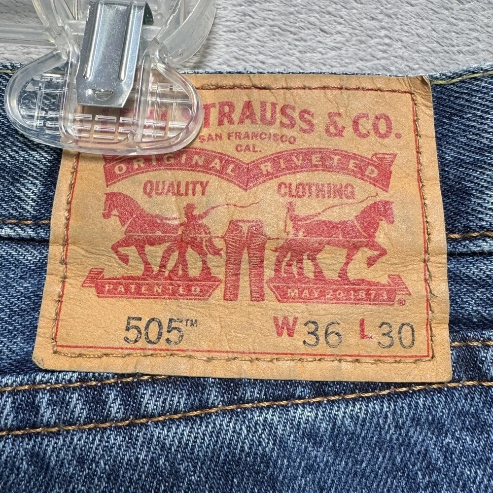 Levis levis 505